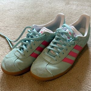 Adidas Women's Fresh Green and Pink Sneakers
